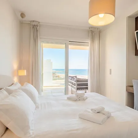 Palazzo Verdi - Seafront Luxe Retreat * バーリ