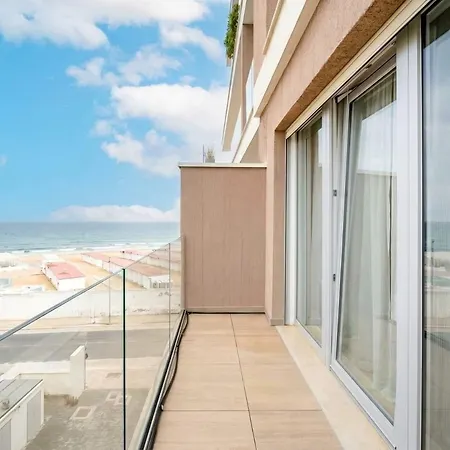 Palazzo Verdi - Seafront Luxe Retreat バーリ