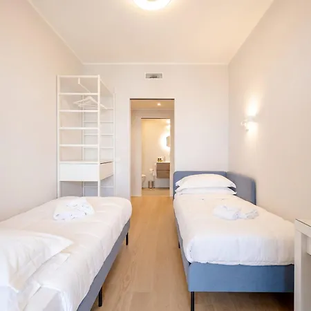 アパート Palazzo Verdi - Seafront Luxe Retreat *