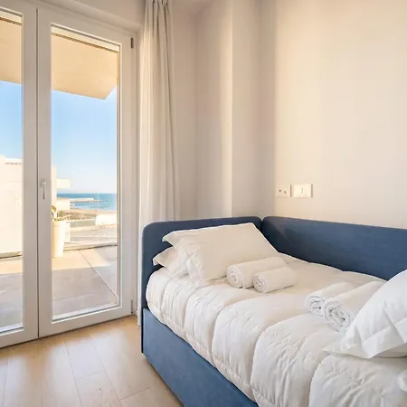 Palazzo Verdi - Seafront Luxe Retreat * バーリ