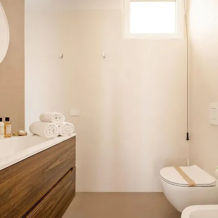 Palazzo Verdi - Seafront Luxe Retreat